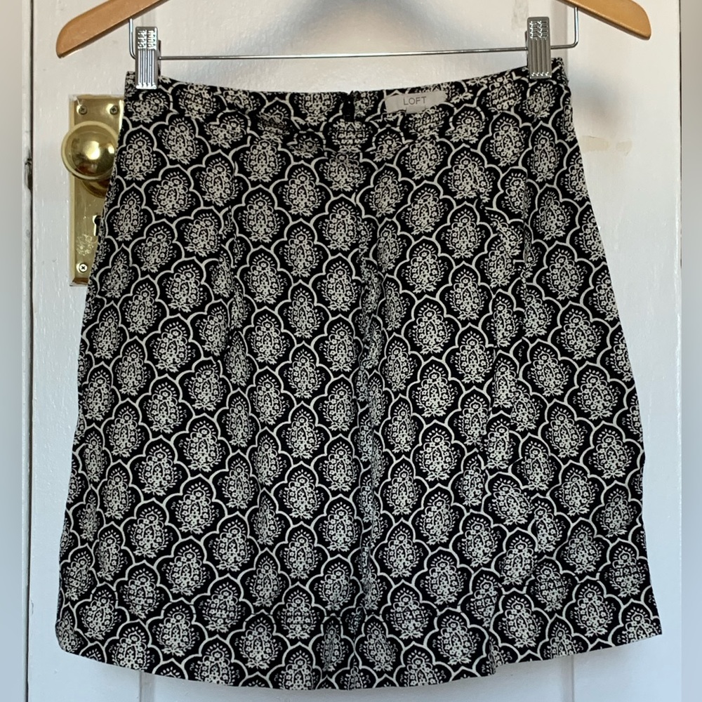 Ann Taylor Black Paisley Print Skirt